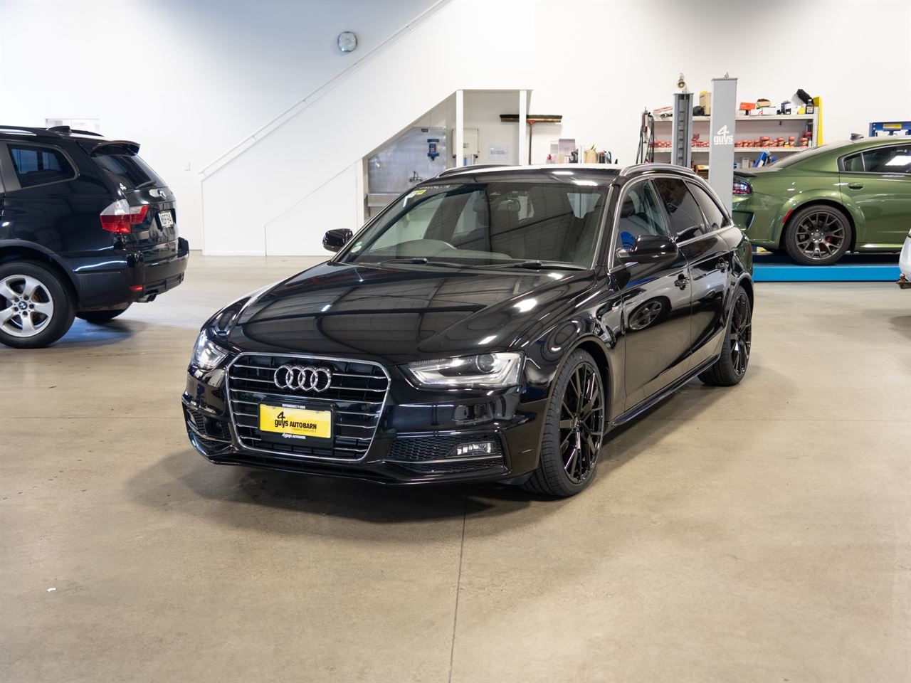 Vehicle image 4