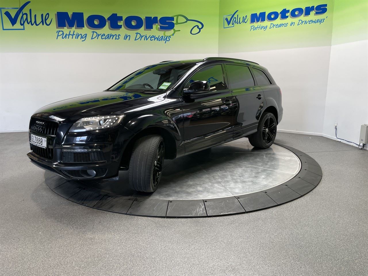 Vehicle image 3