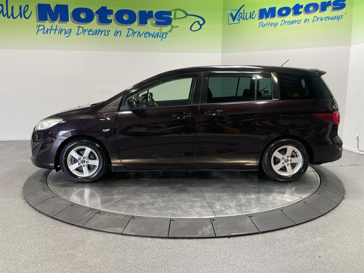 Vehicle image 5