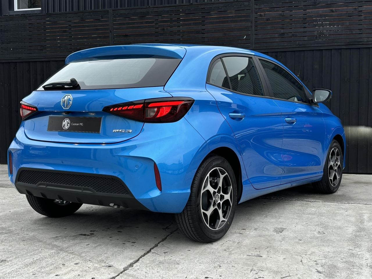 Vehicle image 3