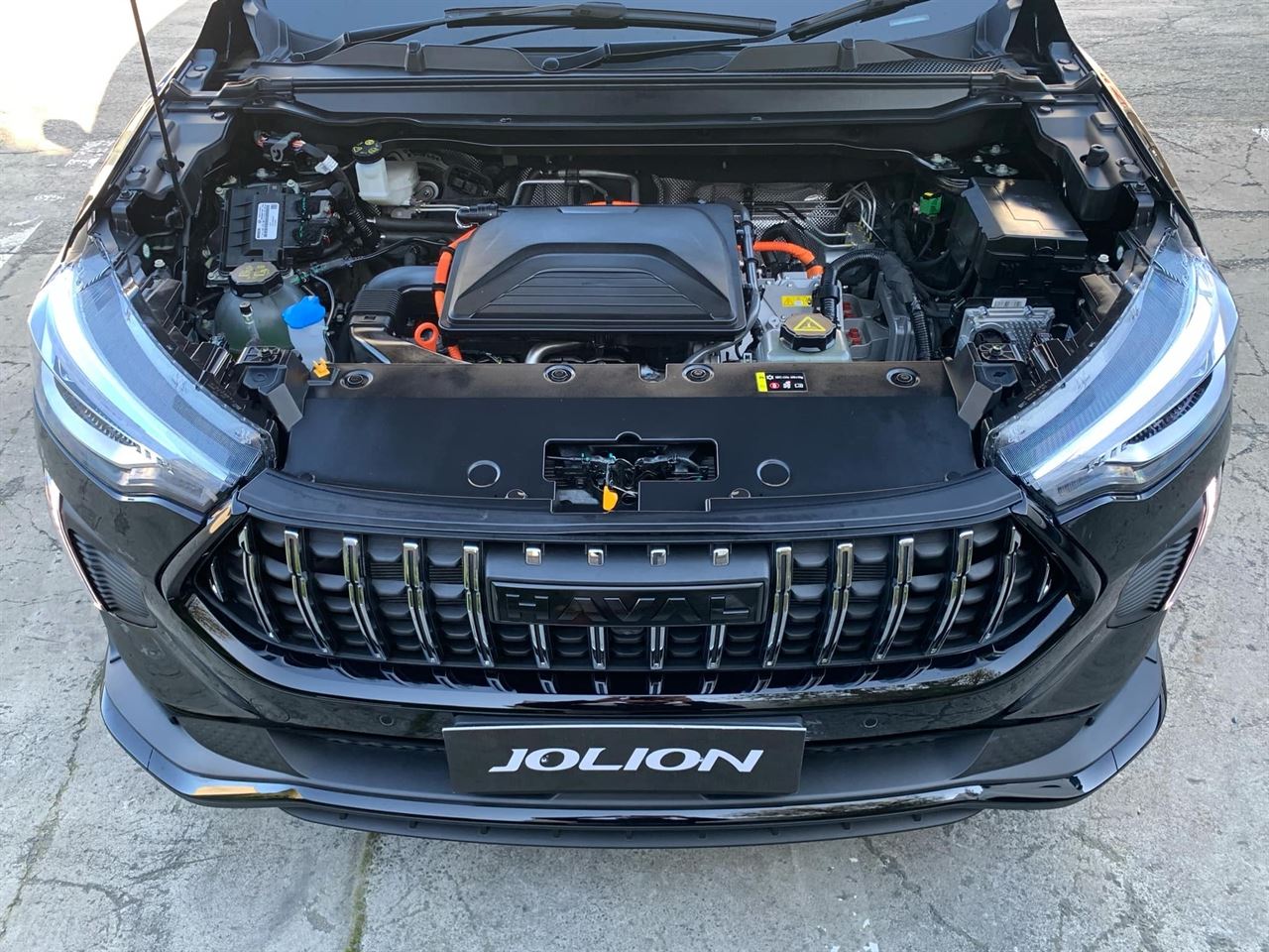 Vehicle image 5