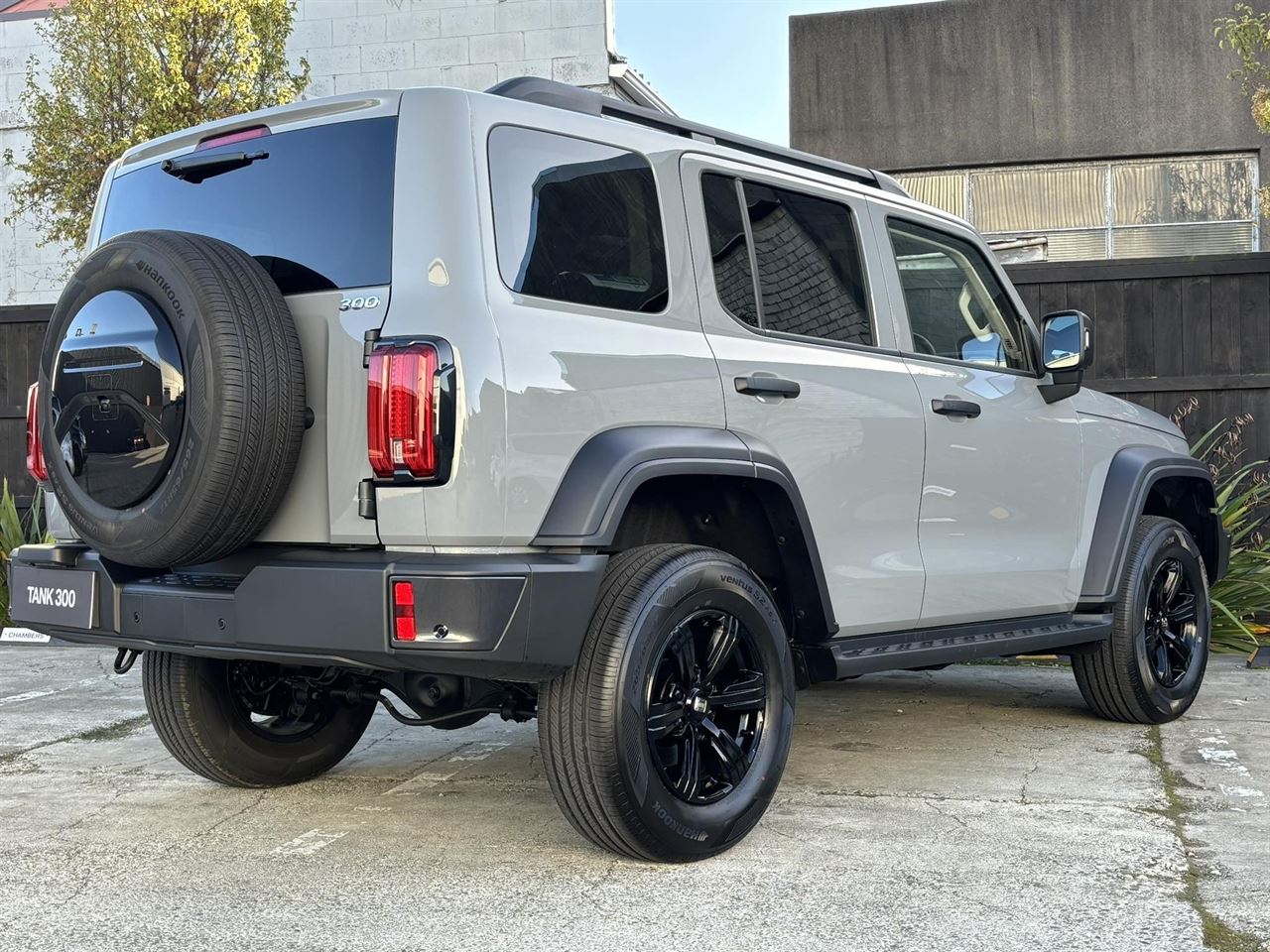 Vehicle image 3