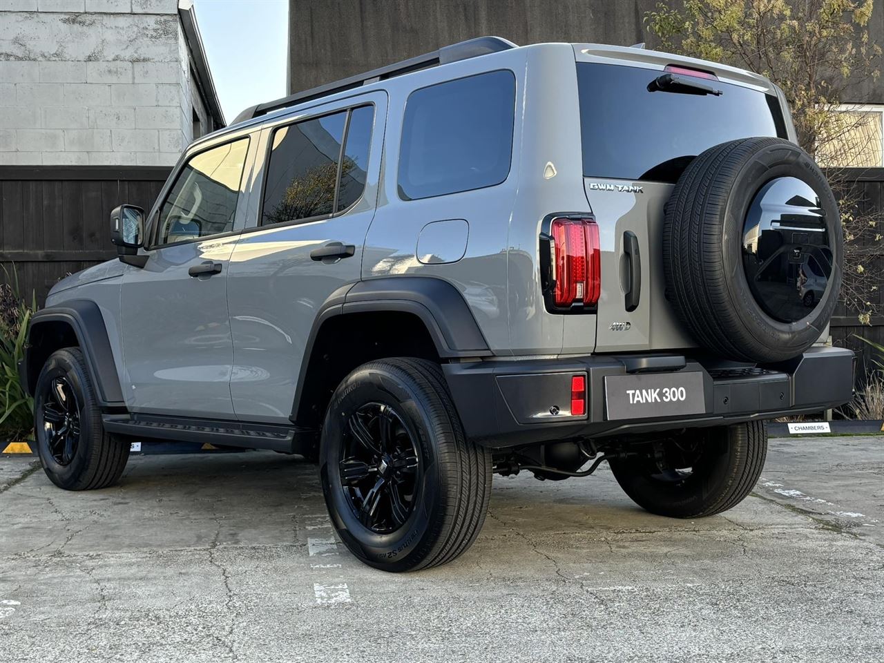 Vehicle image 4