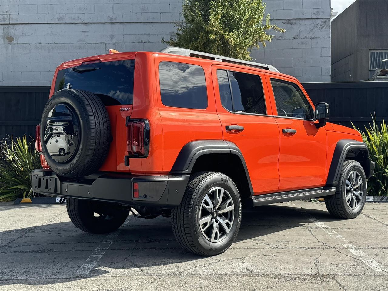 Vehicle image 3