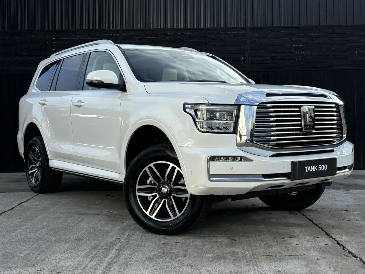 Vehicle image 1