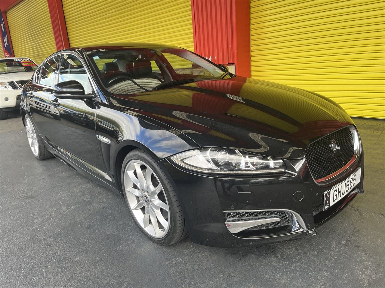 Vehicle image 1