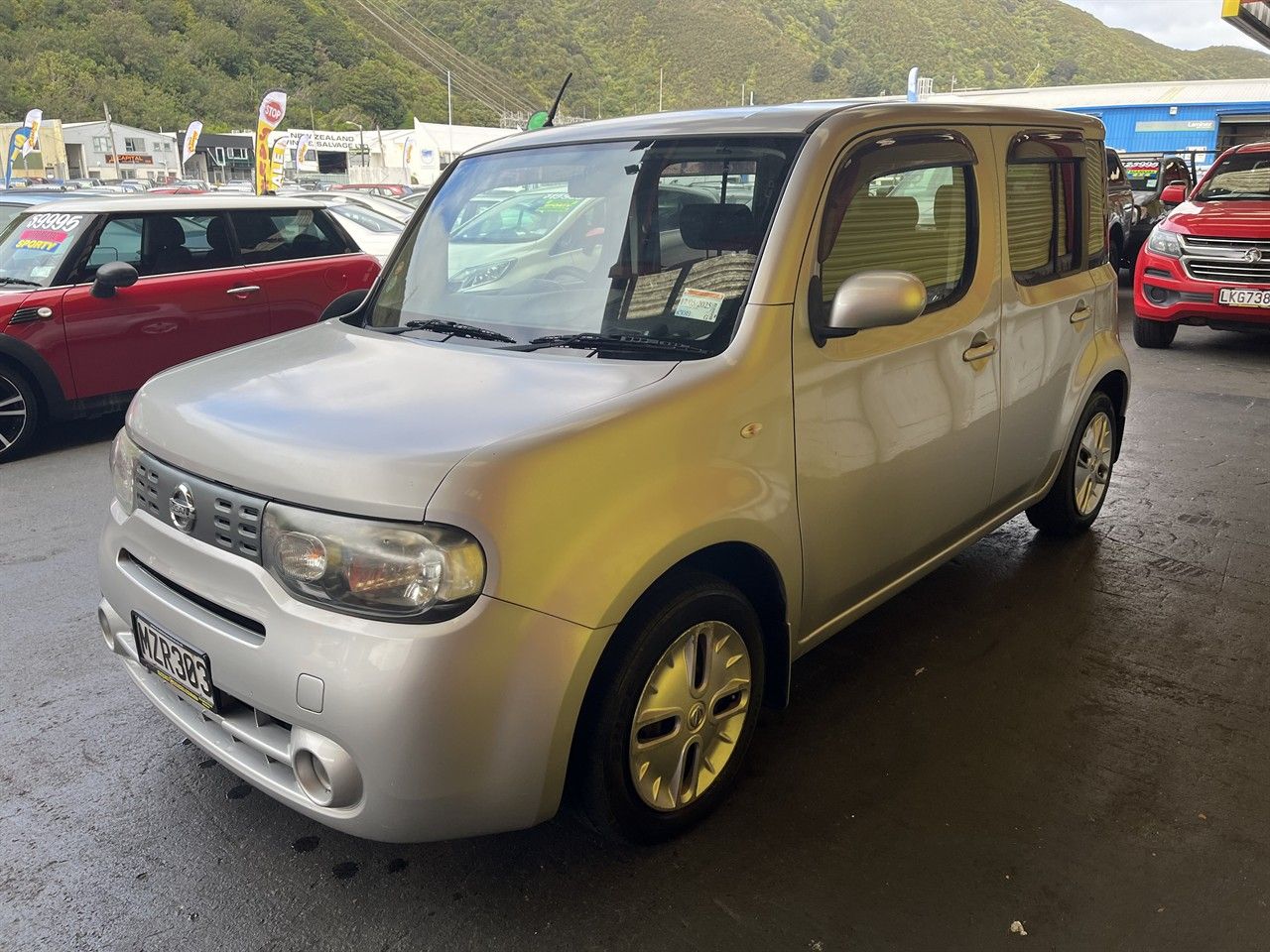 Vehicle image 3