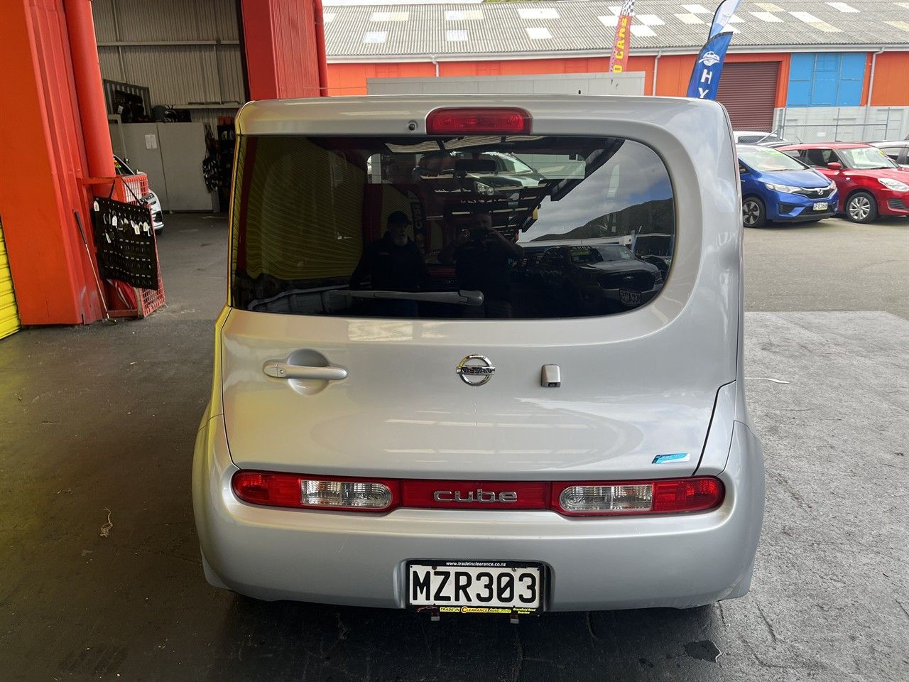 Vehicle image 5