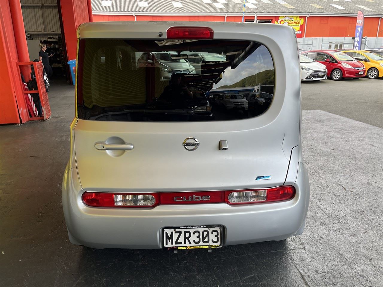 Vehicle image 5