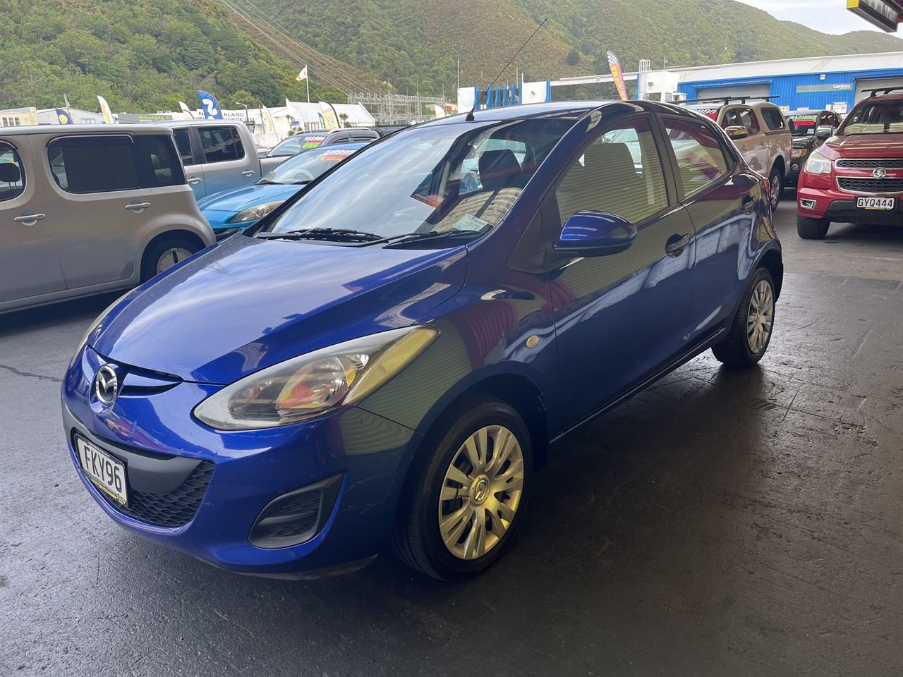 Vehicle image 3