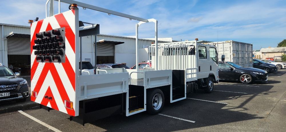 Vehicle image 4
