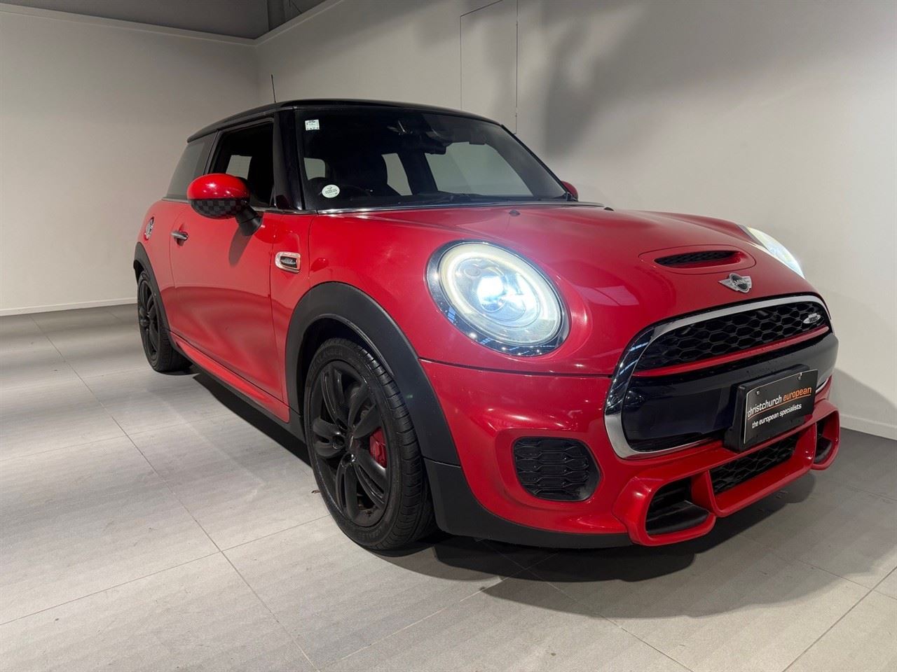 Vehicle image 3