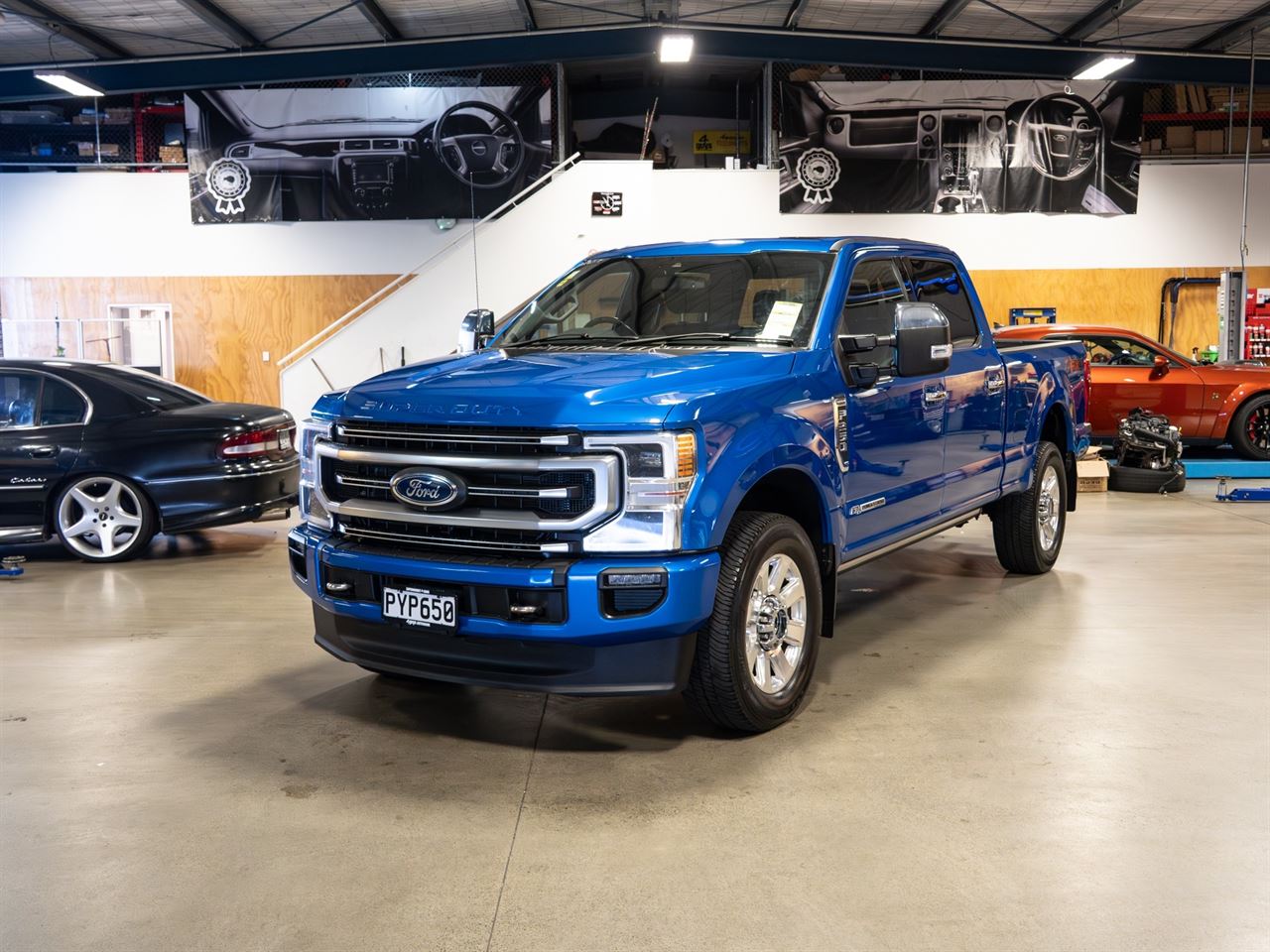 Vehicle image 5