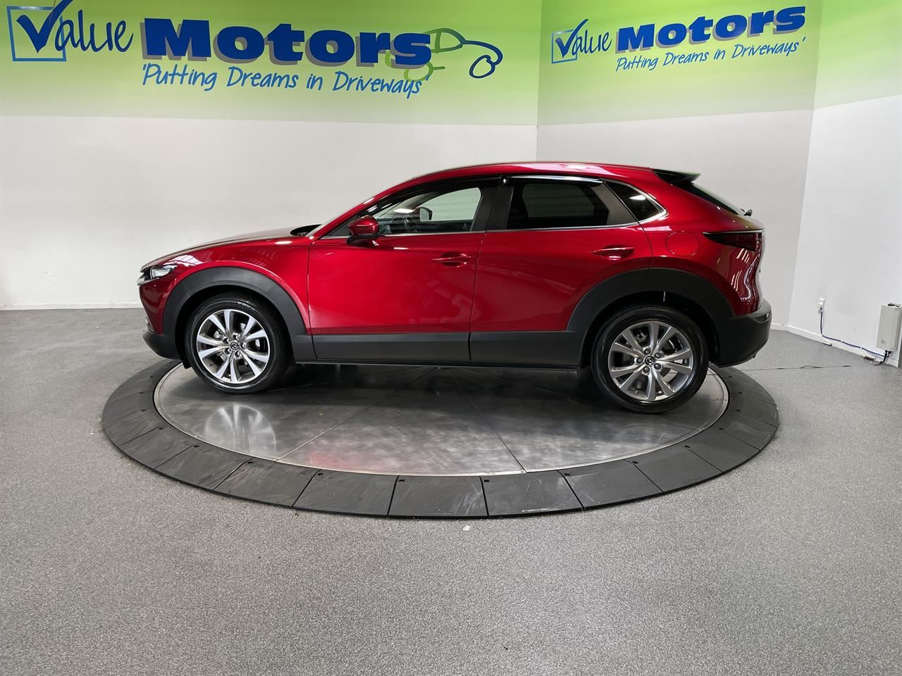 Vehicle image 4
