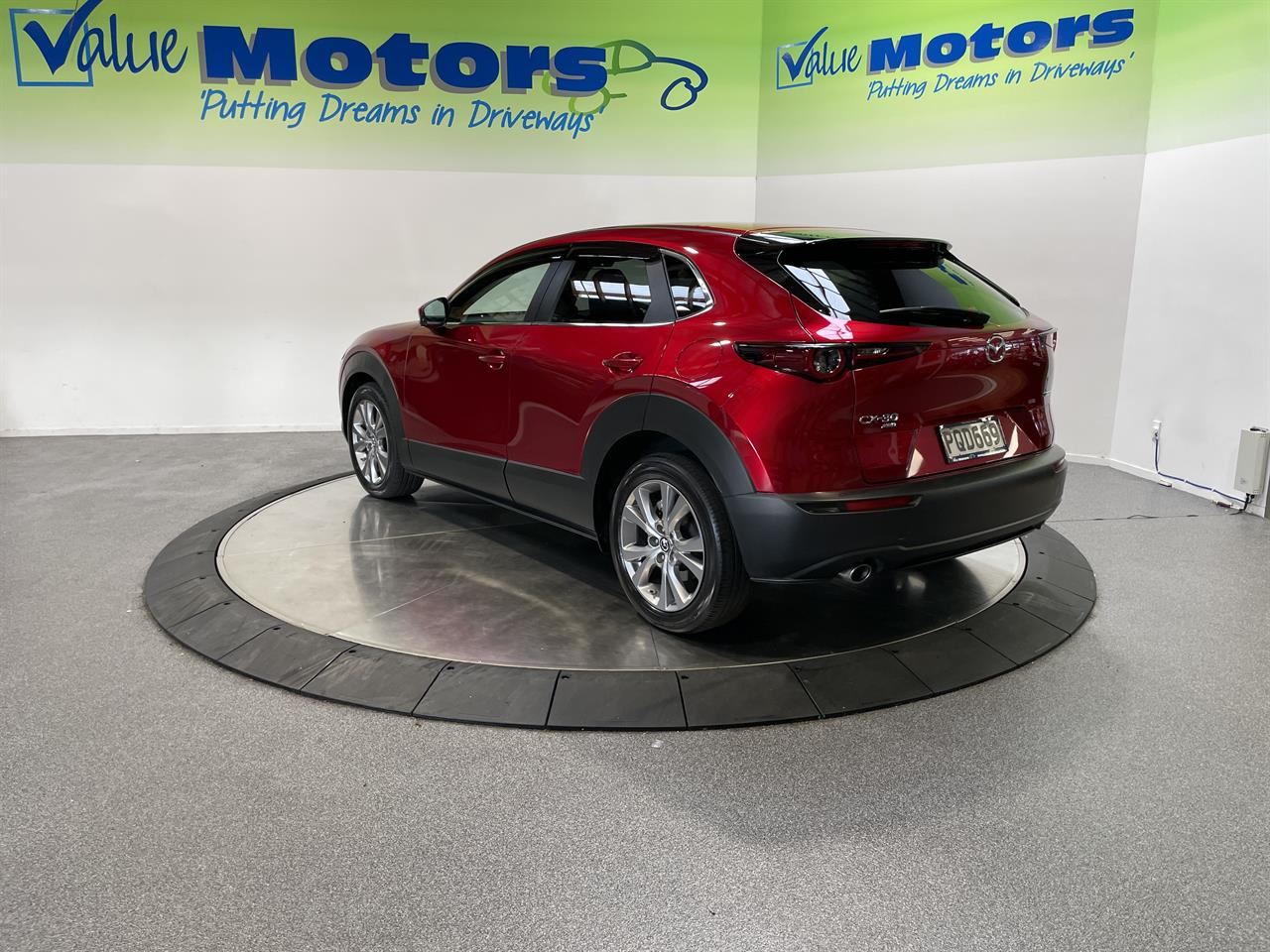 Vehicle image 5