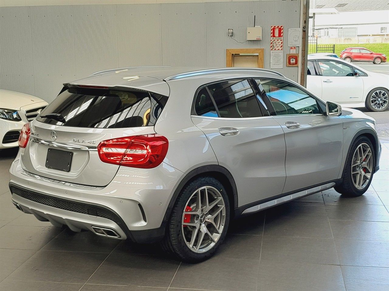 Vehicle image 3
