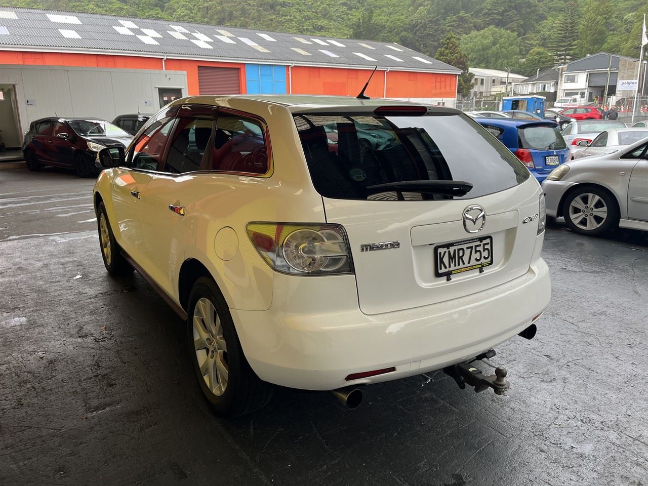 Vehicle image 4