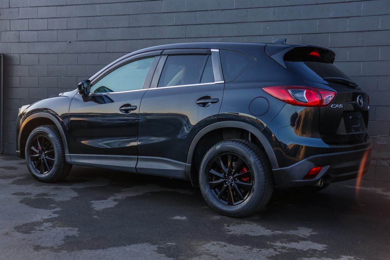 Vehicle image 4