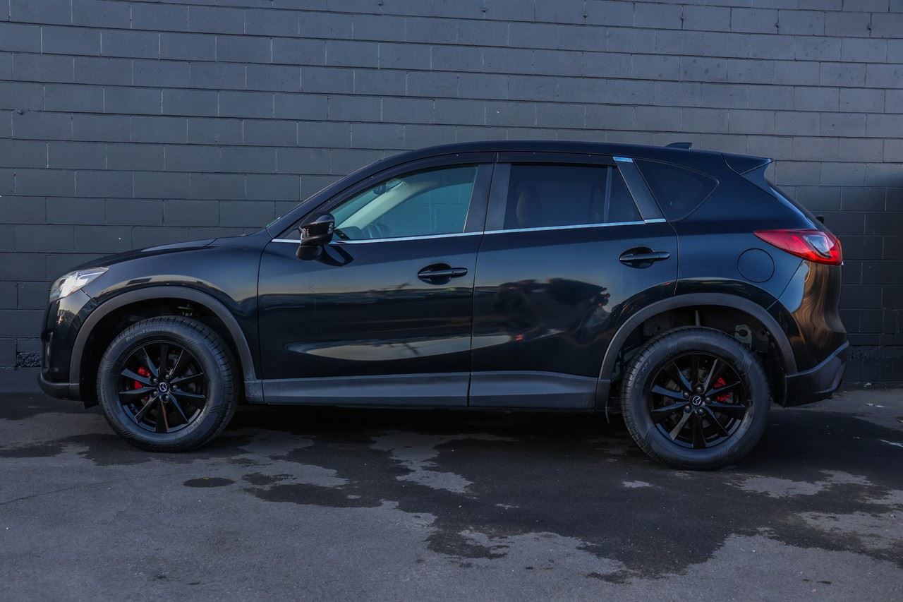 Vehicle image 5