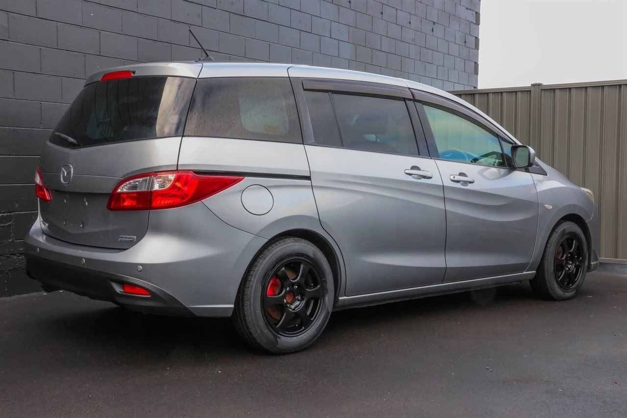 Vehicle image 3