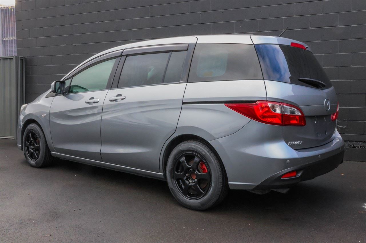 Vehicle image 4