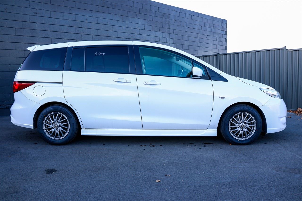 Vehicle image 3