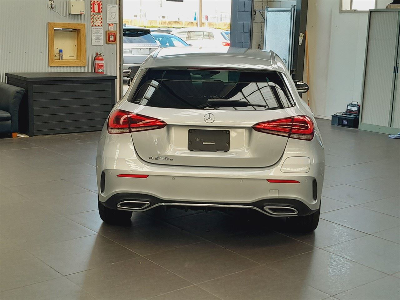 Vehicle image 5