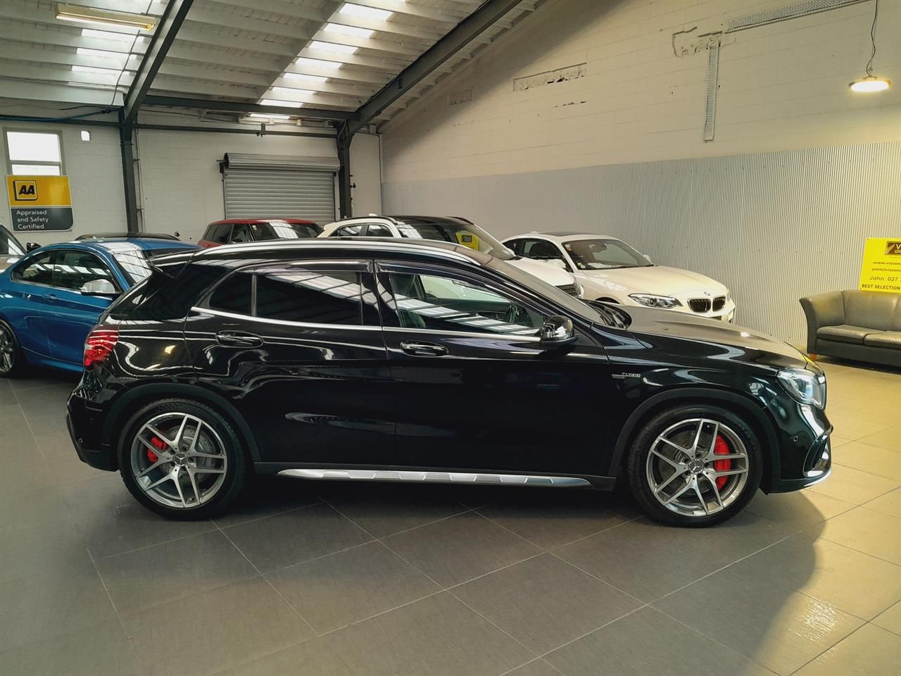 Vehicle image 3