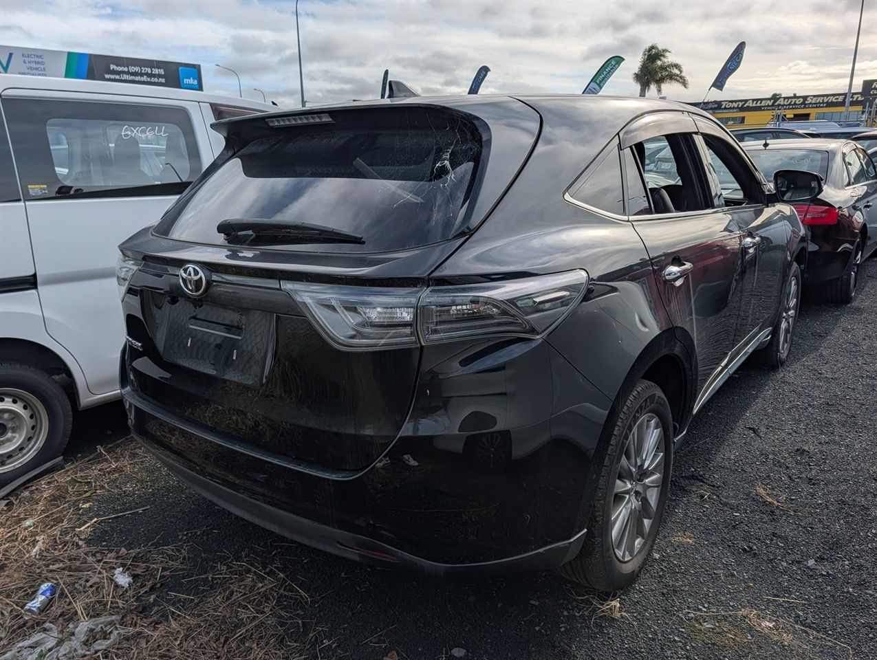 Vehicle image 4