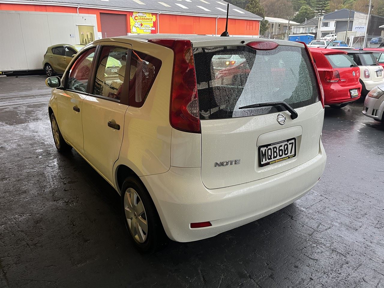 Vehicle image 4
