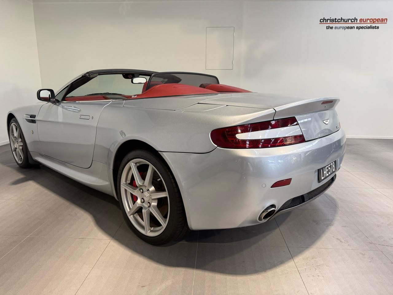 Vehicle image 4
