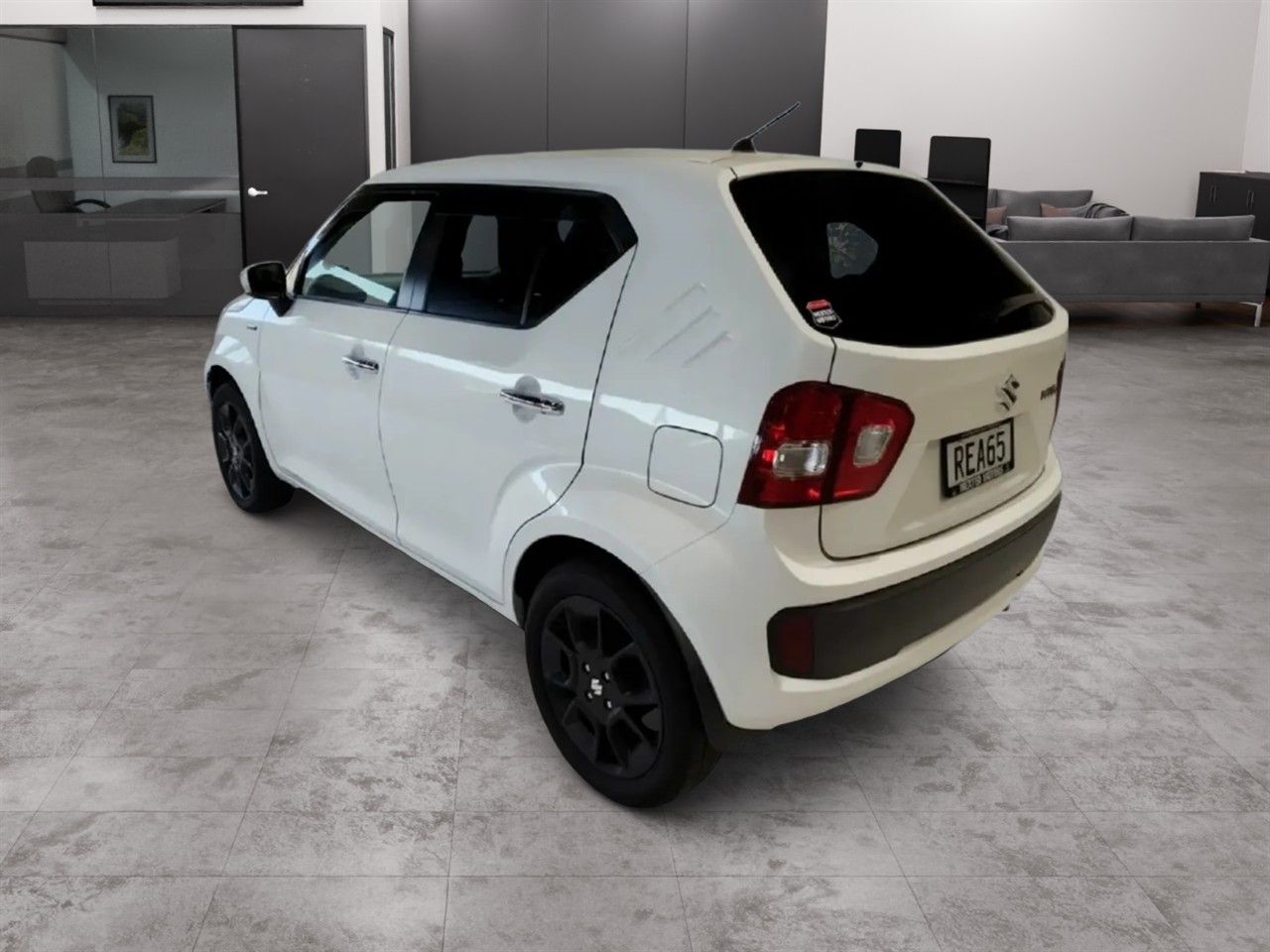 Vehicle image 4
