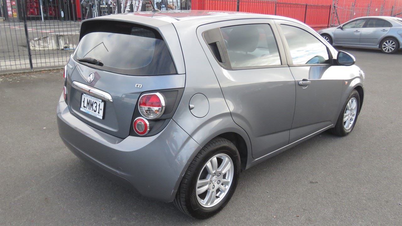 Vehicle image 5