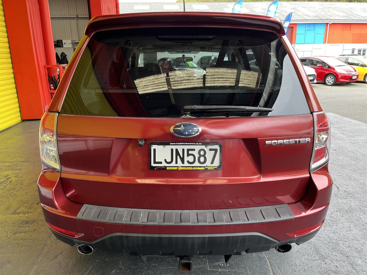 Vehicle image 5