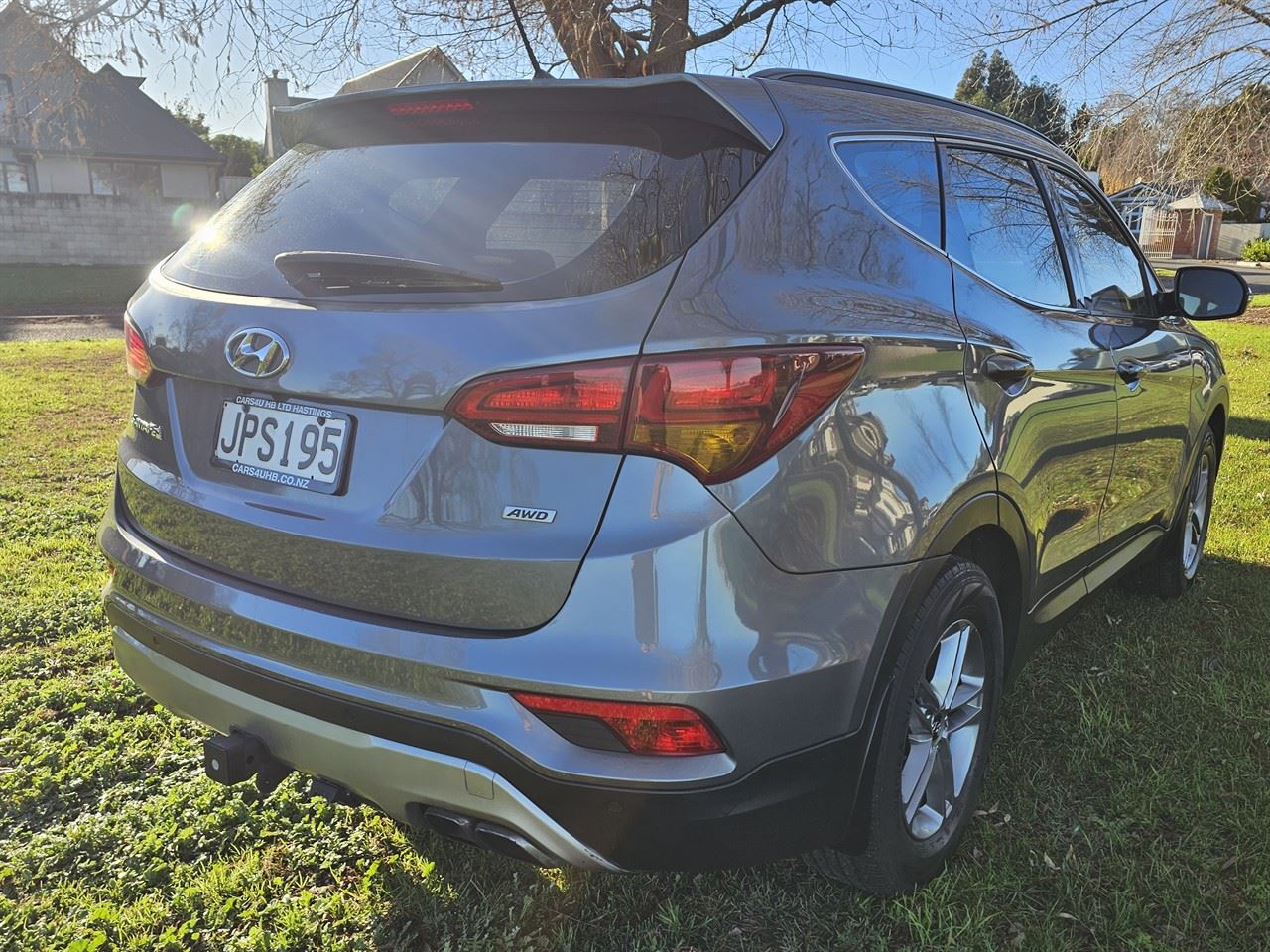 Vehicle image 4