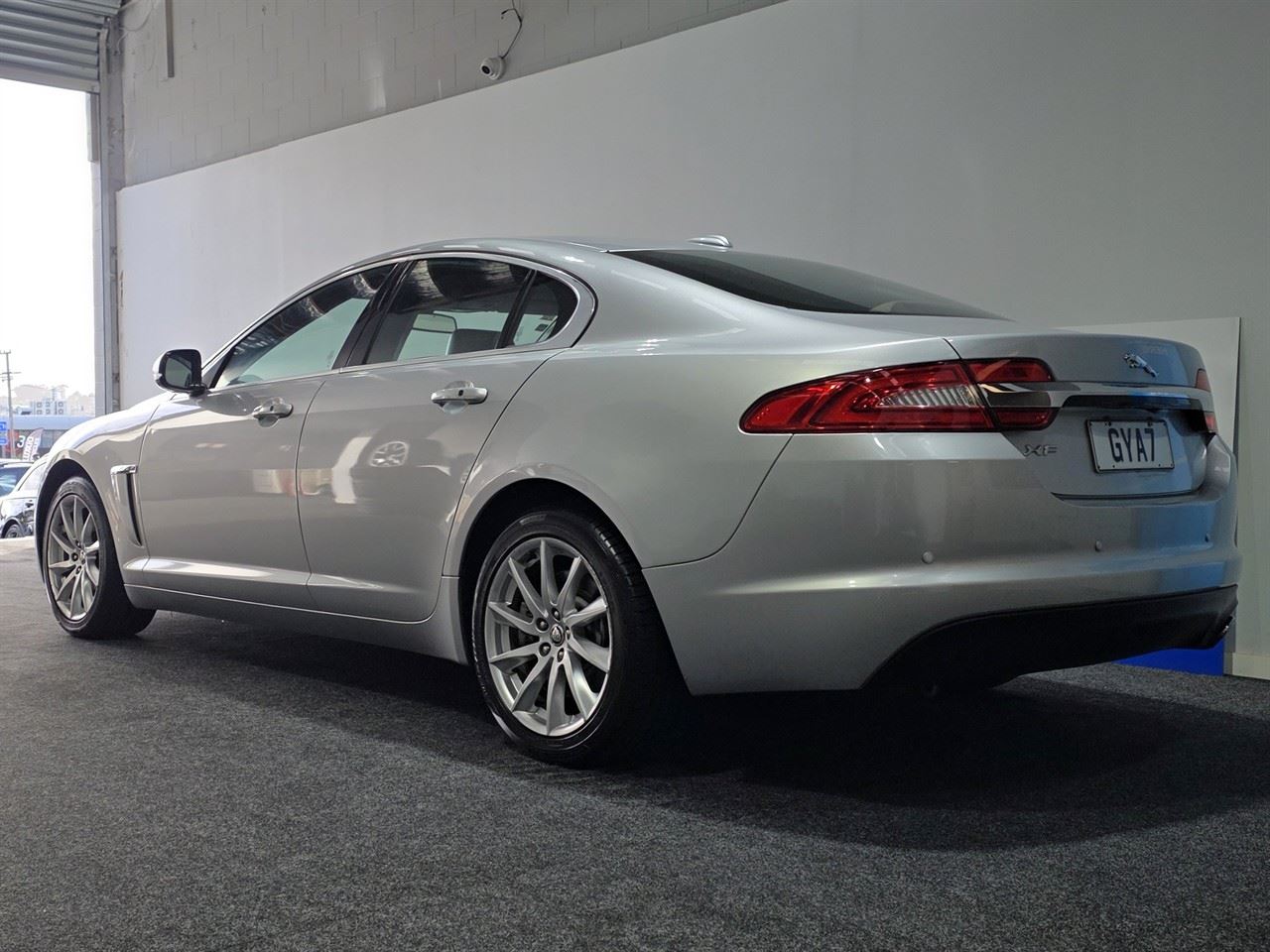 Vehicle image 5