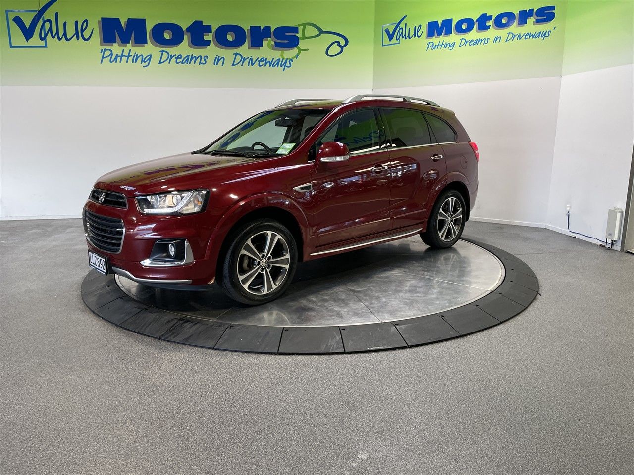 Vehicle image 3
