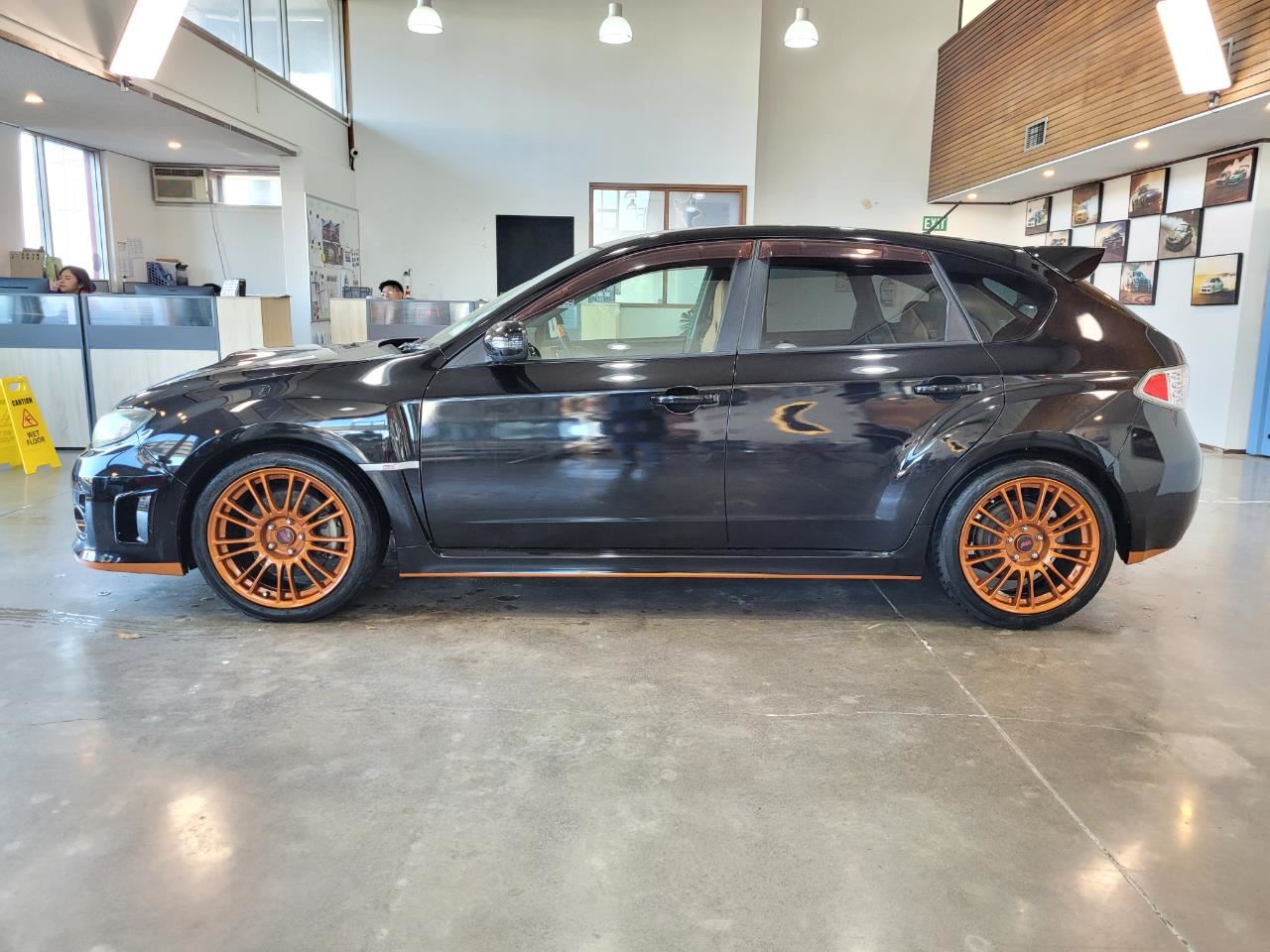 Vehicle image 4