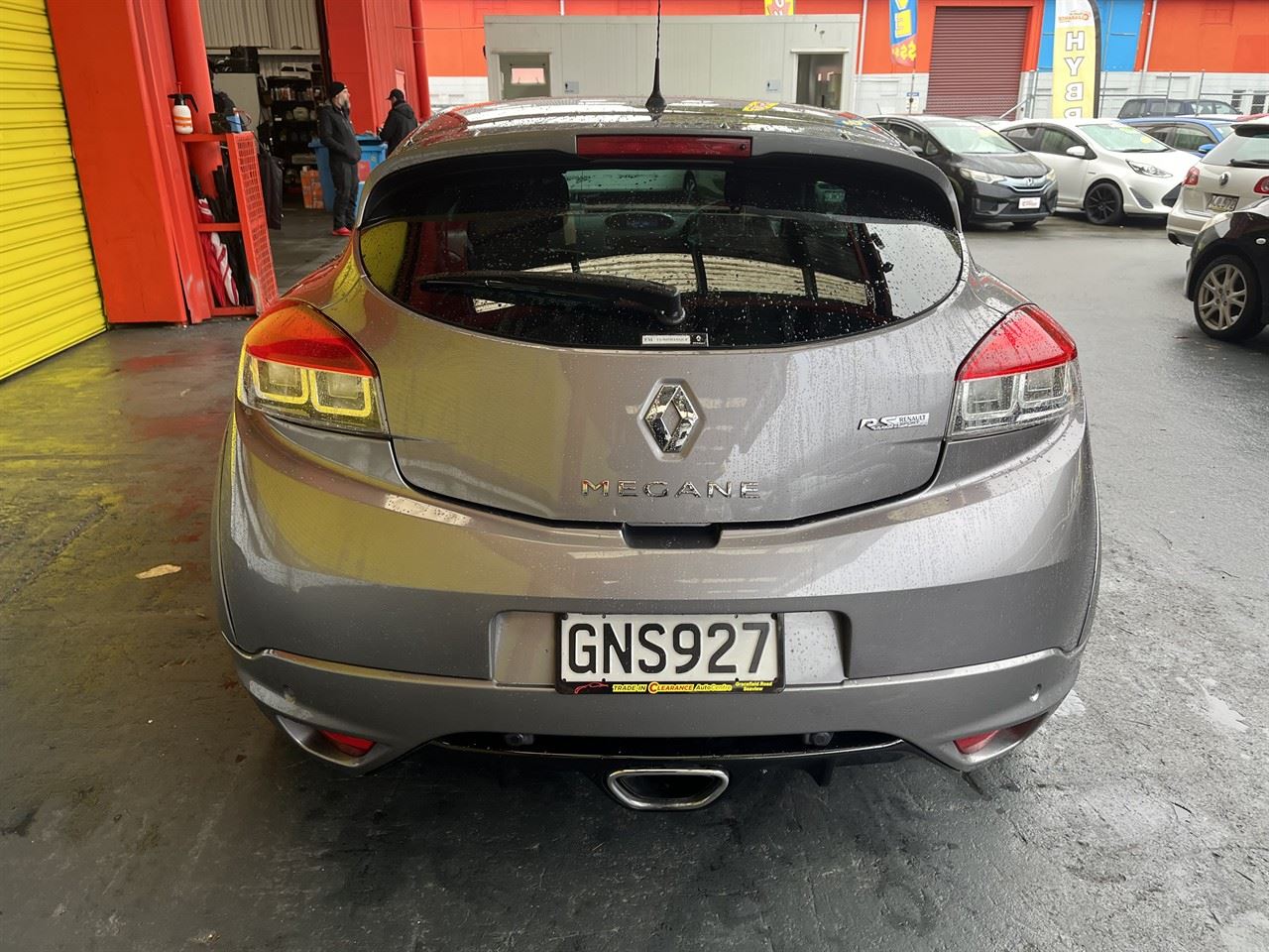 Vehicle image 5