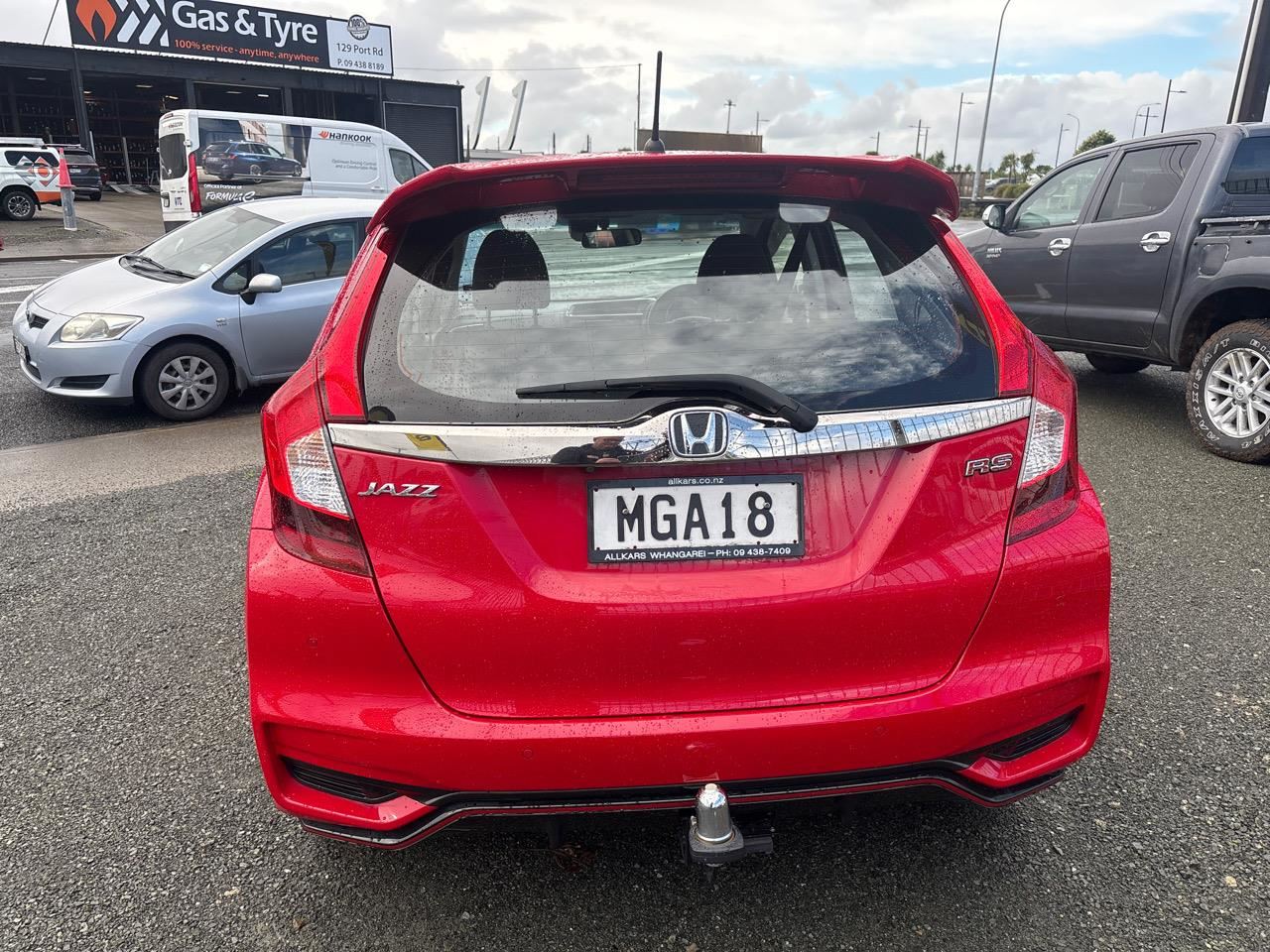 Vehicle image 4