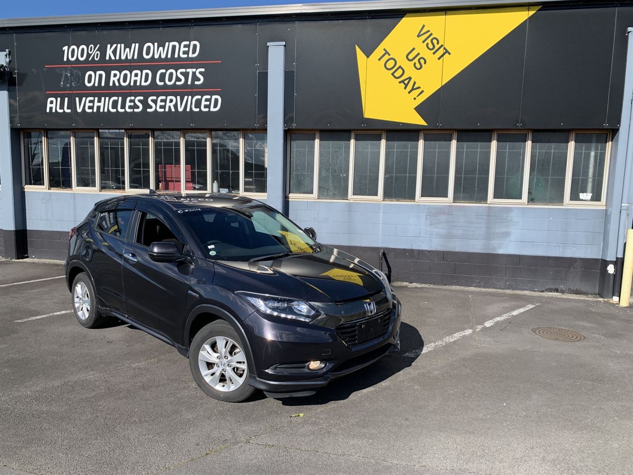Vehicle image 4