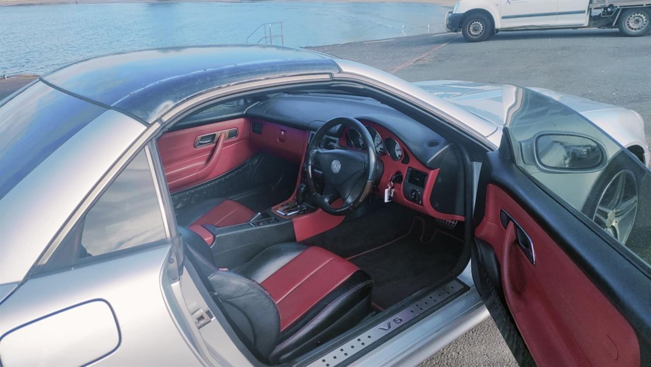 Vehicle image 5