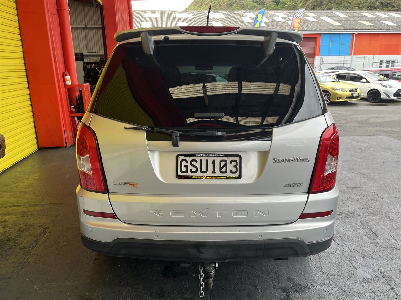 Vehicle image 5