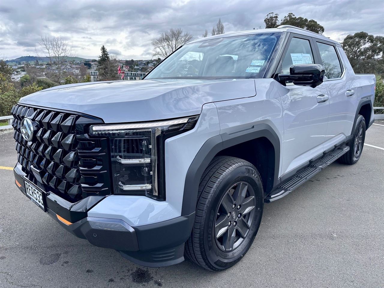 Vehicle image 3