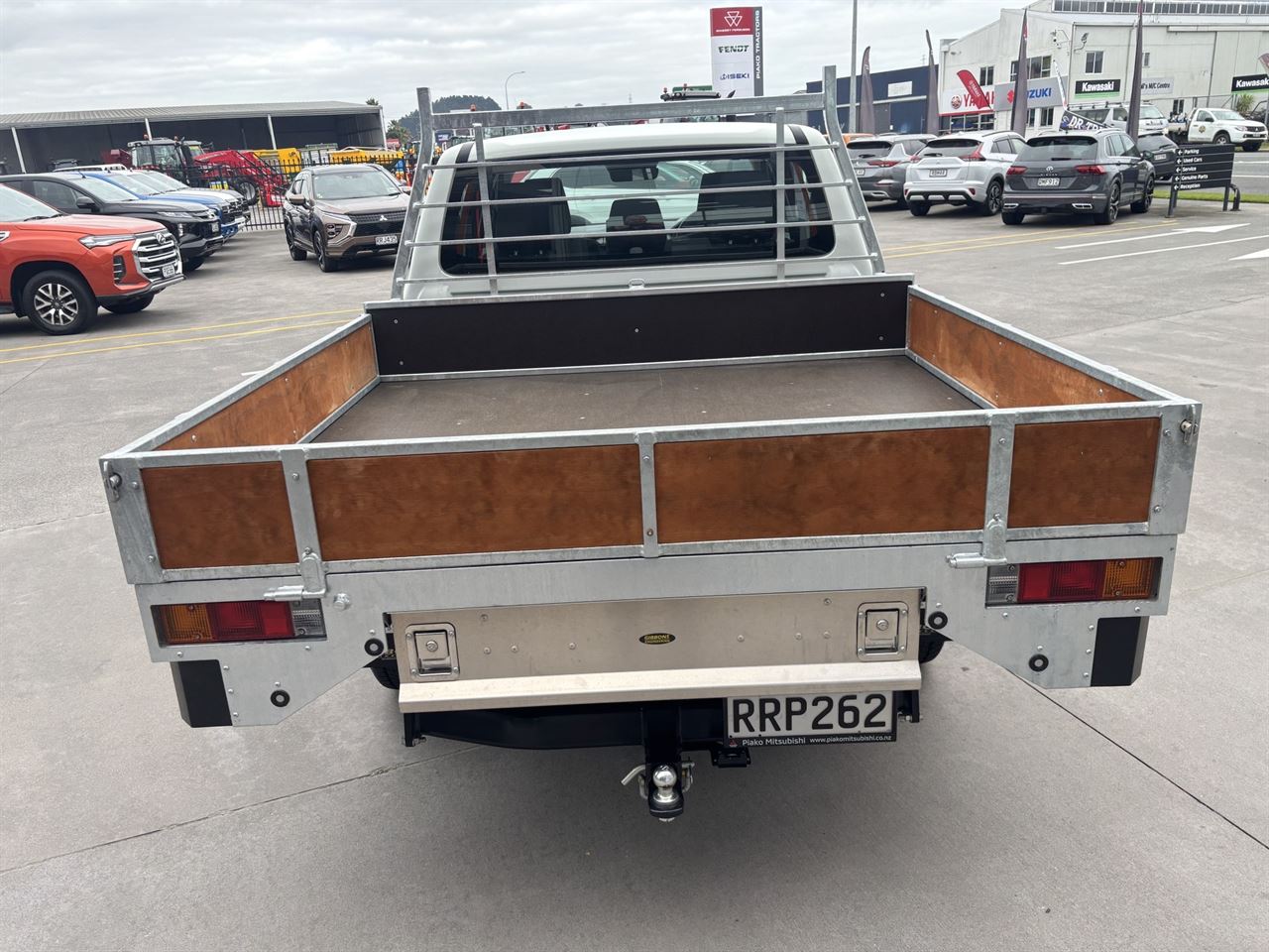 Vehicle image 5