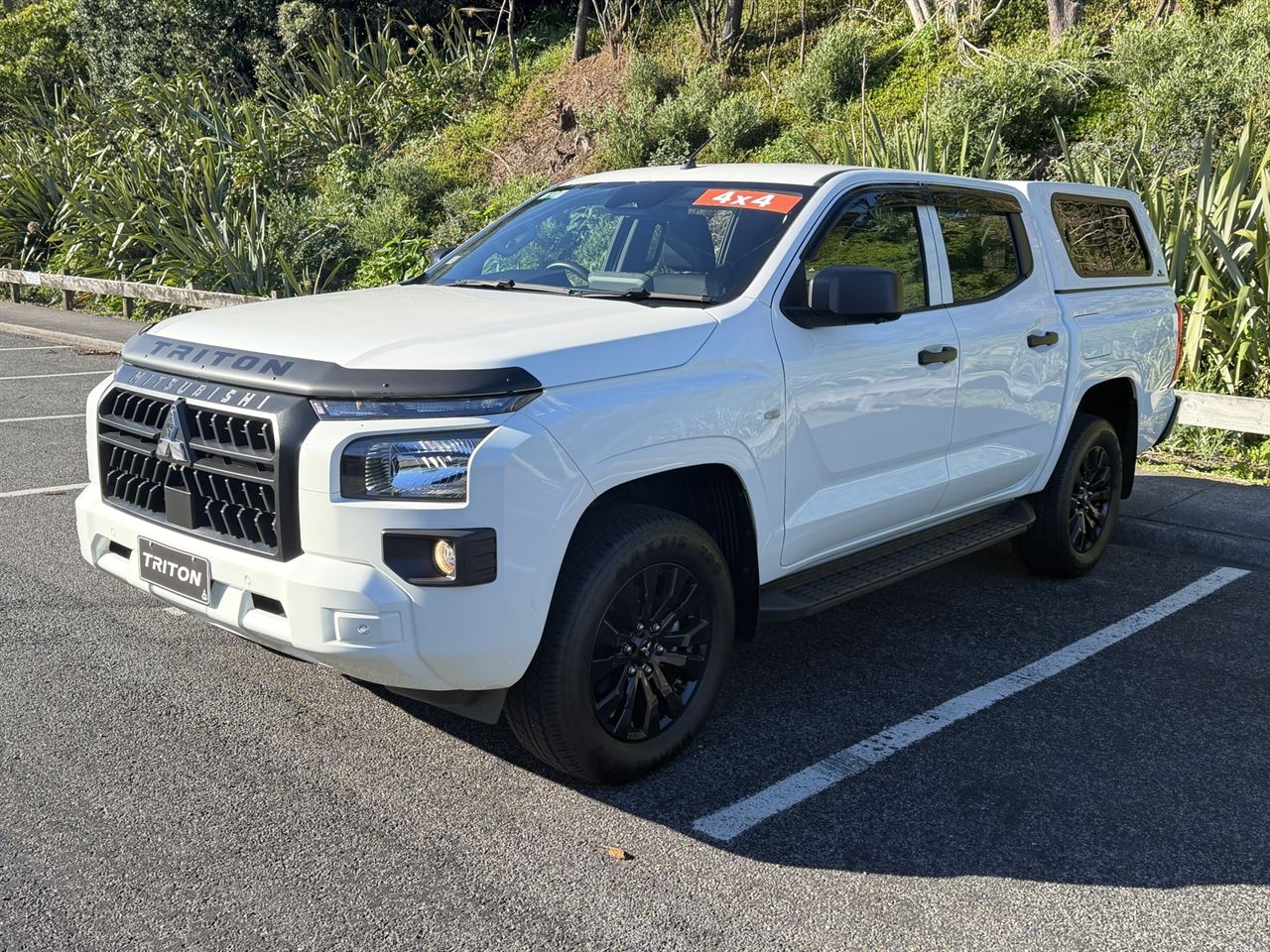 Vehicle image 4