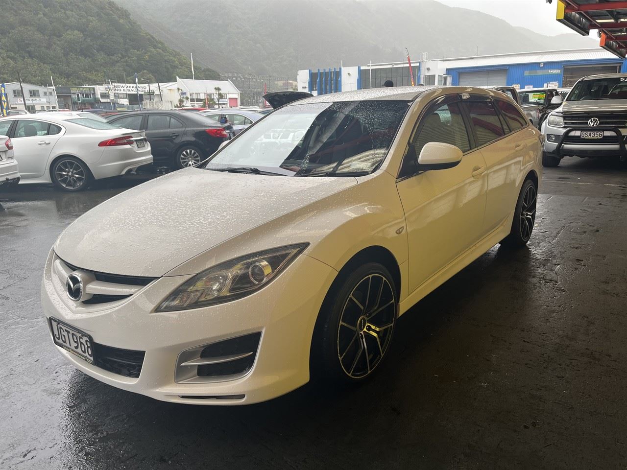 Vehicle image 3