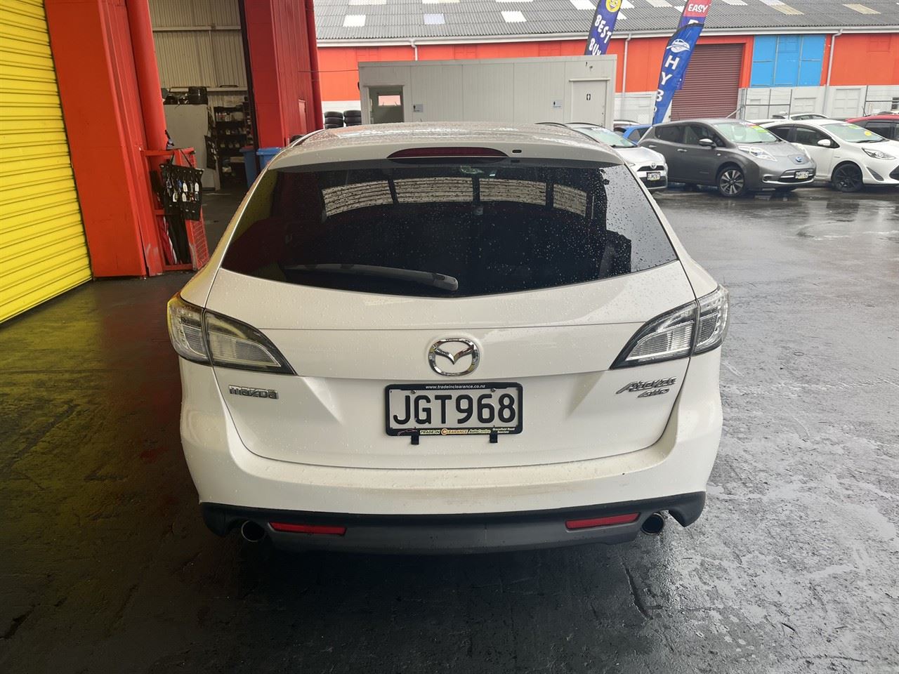 Vehicle image 5