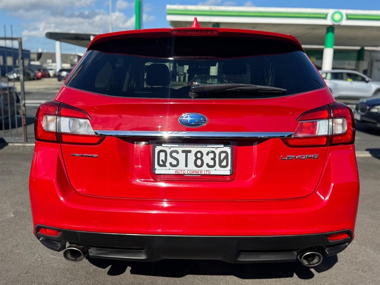 Vehicle image 3