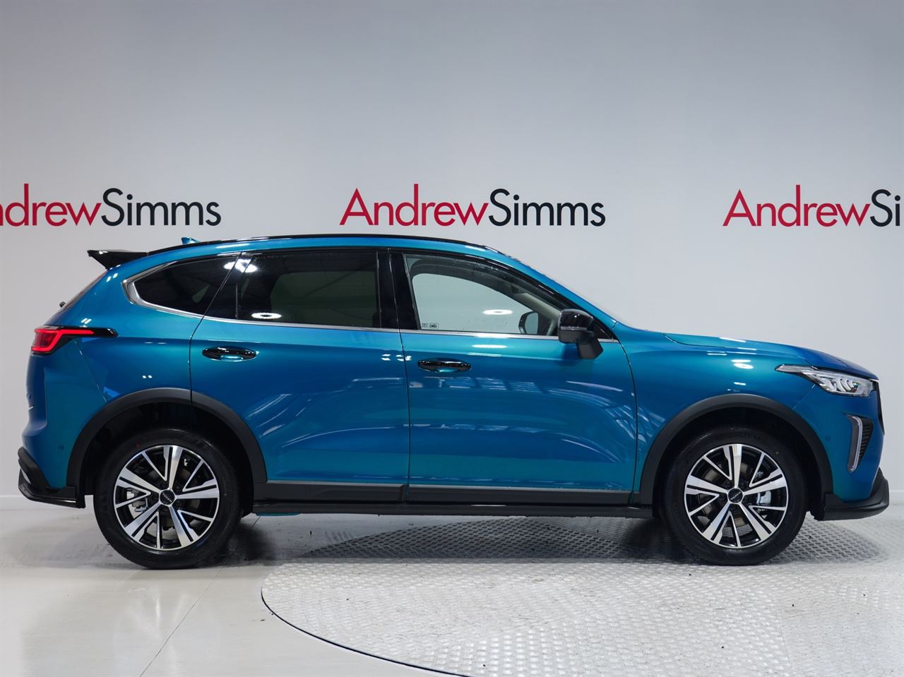 Vehicle image 3